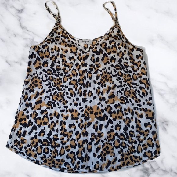 Aritzia Tops - Aritzia Babaton Everly Camisole